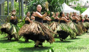 Kumu hula Keala Ching with Nā Wai Iwi Ola