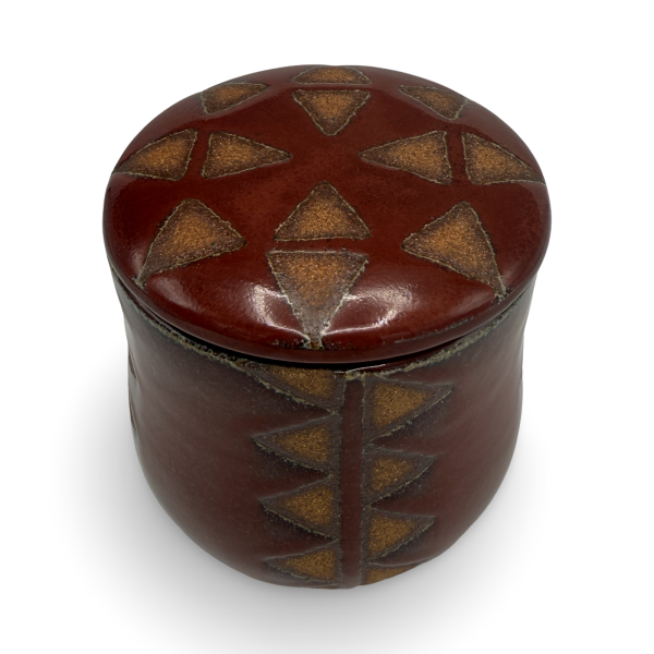 ʻUmeke (circular vessel) with Lid by Kainoa Makua - Image 2