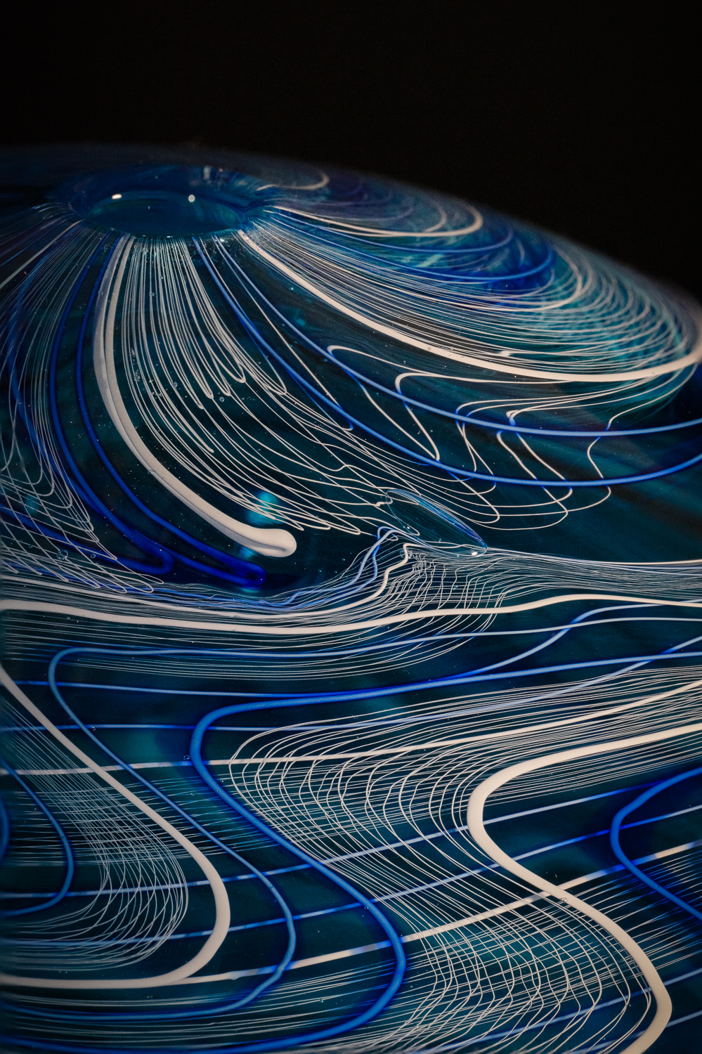 Kai (Ocean) Globe by Samson Low - Image 2