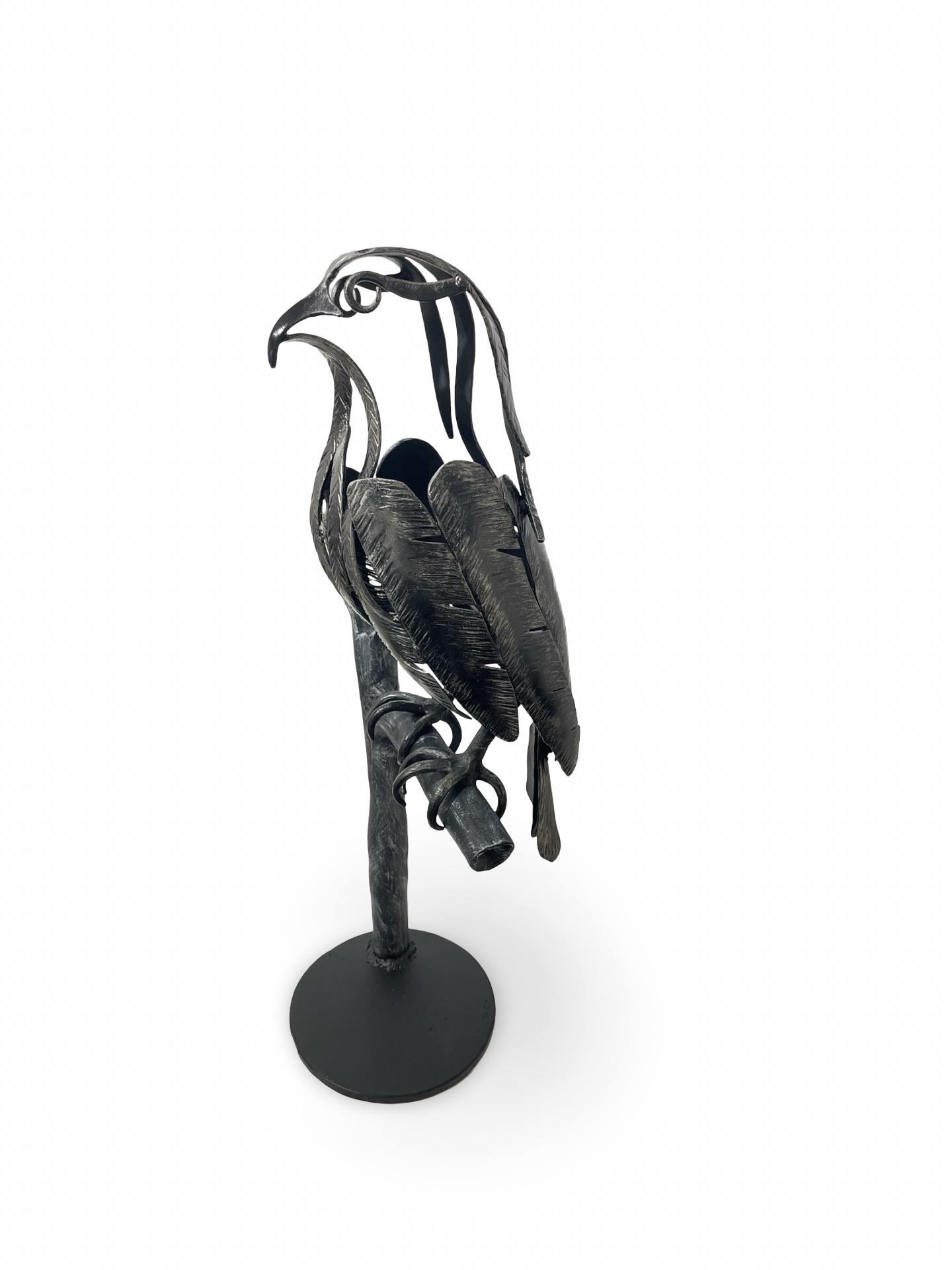 ʻIo, Sculpture by Ernest & Lois Rich